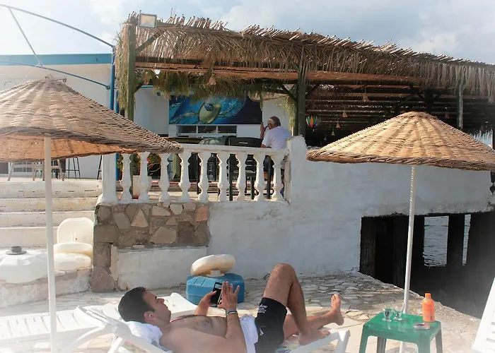 Karaburun 3*