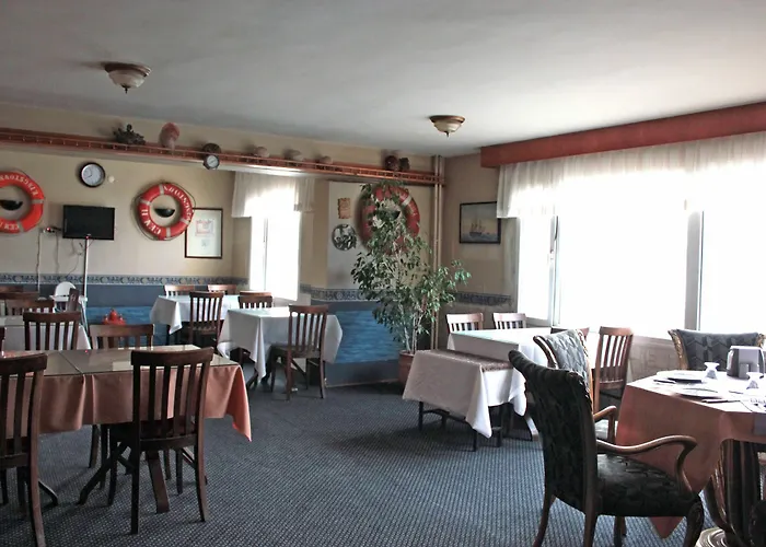 Karaburun Hotel