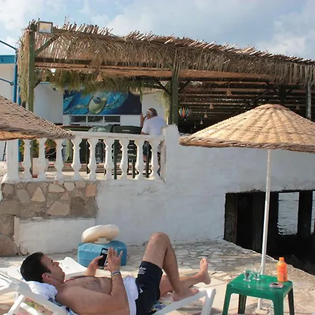 Karaburun Hotell