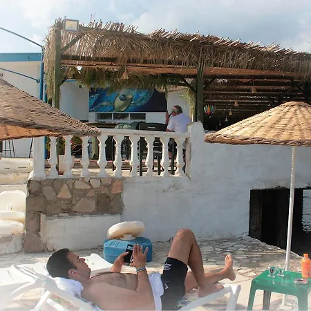 Karaburun 3*