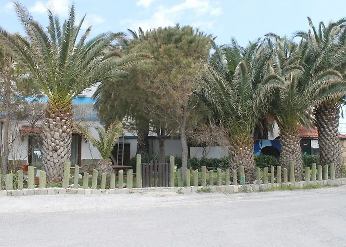 Karaburun Szálloda 3*